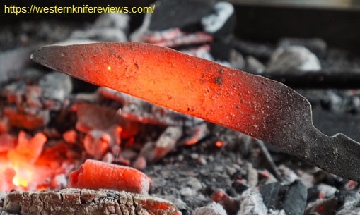Heating the knife (What I learned from my knife forging experience).