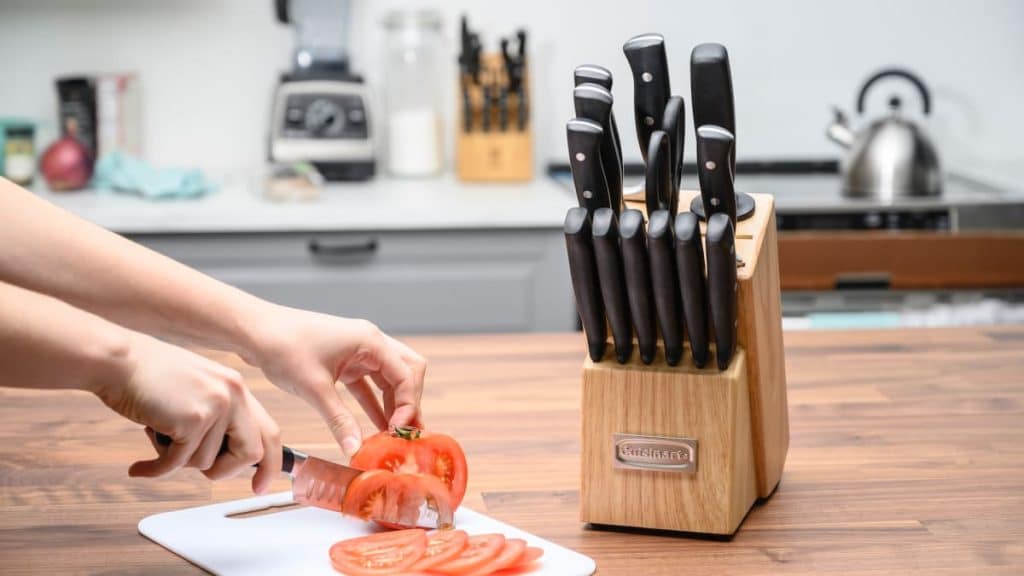 What is a Good Inexpensive Knife Set?