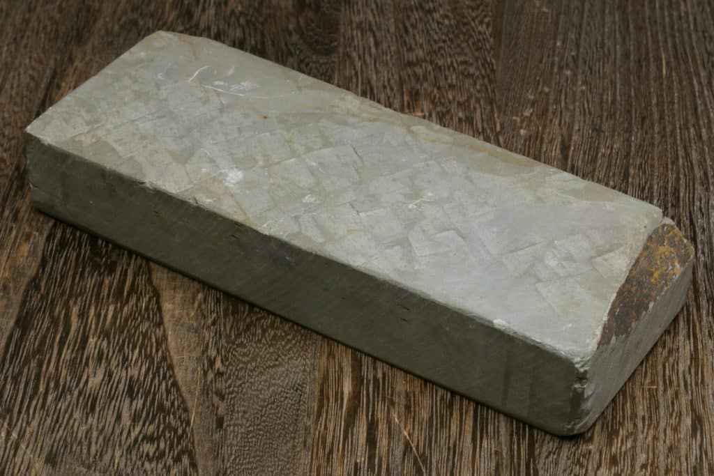 How to Use a Natural Sharpening Stone?