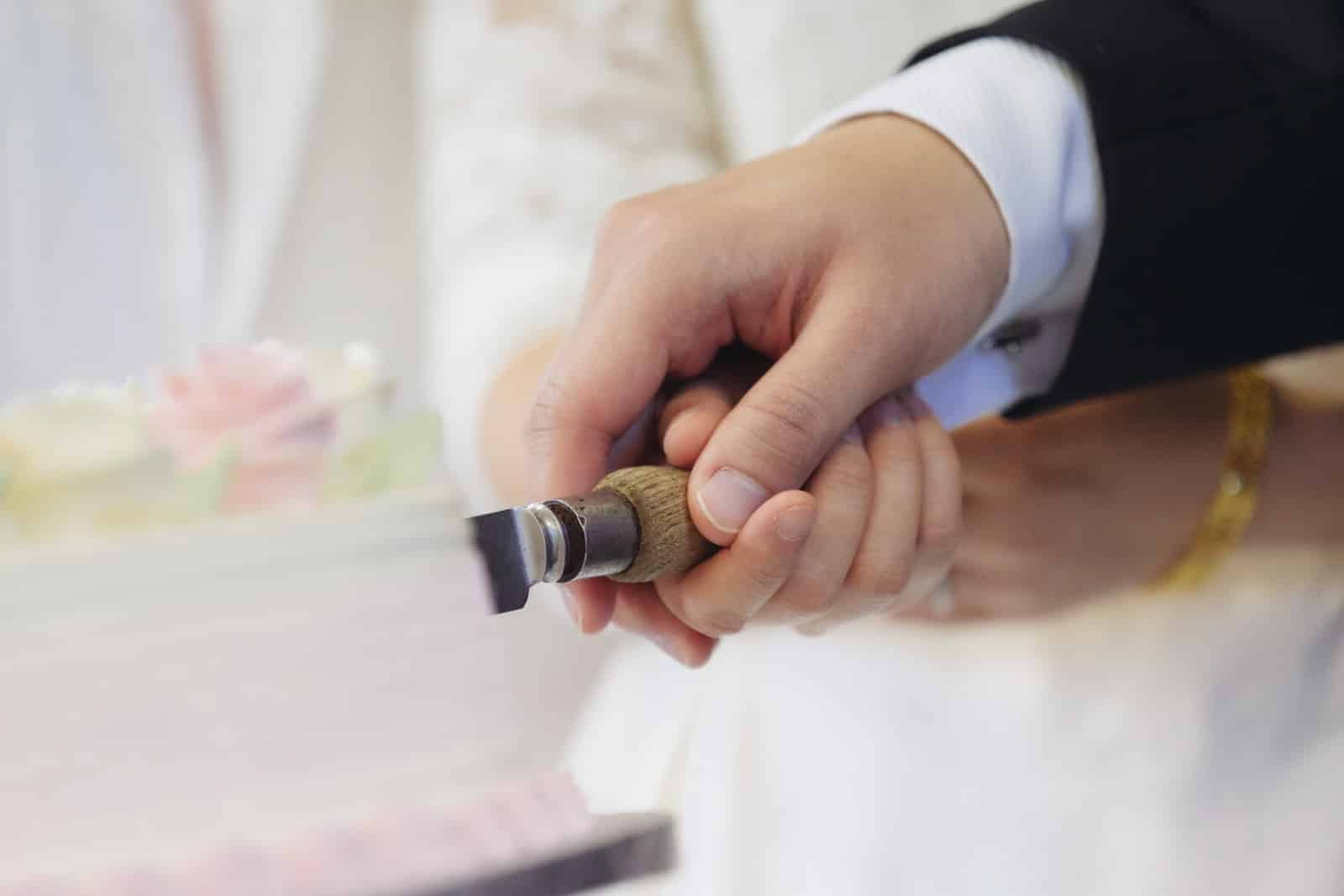 best knives to cut Wedding cake